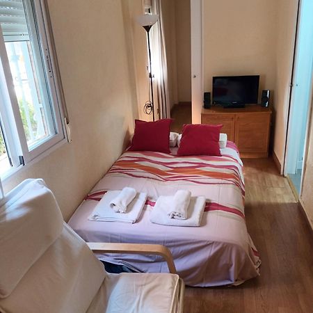 Apartamentos Vialia Sol Y Playa Málaga Buitenkant foto